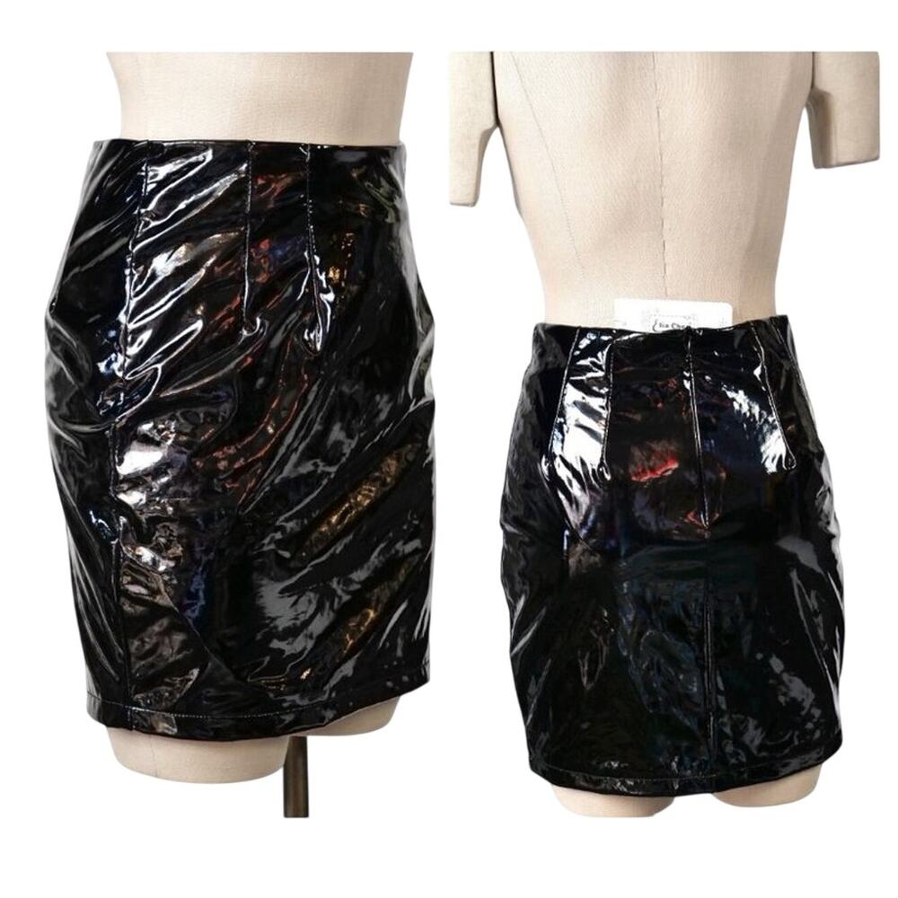 NWT Elia-Cher Wet Look Faux Leather Mini Skirt BLACK Size 8-10